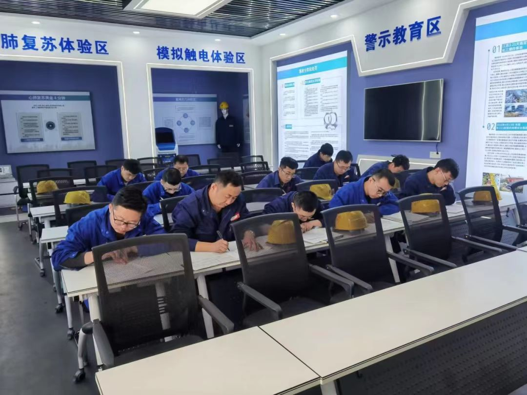 1703030644402433.png 640.png