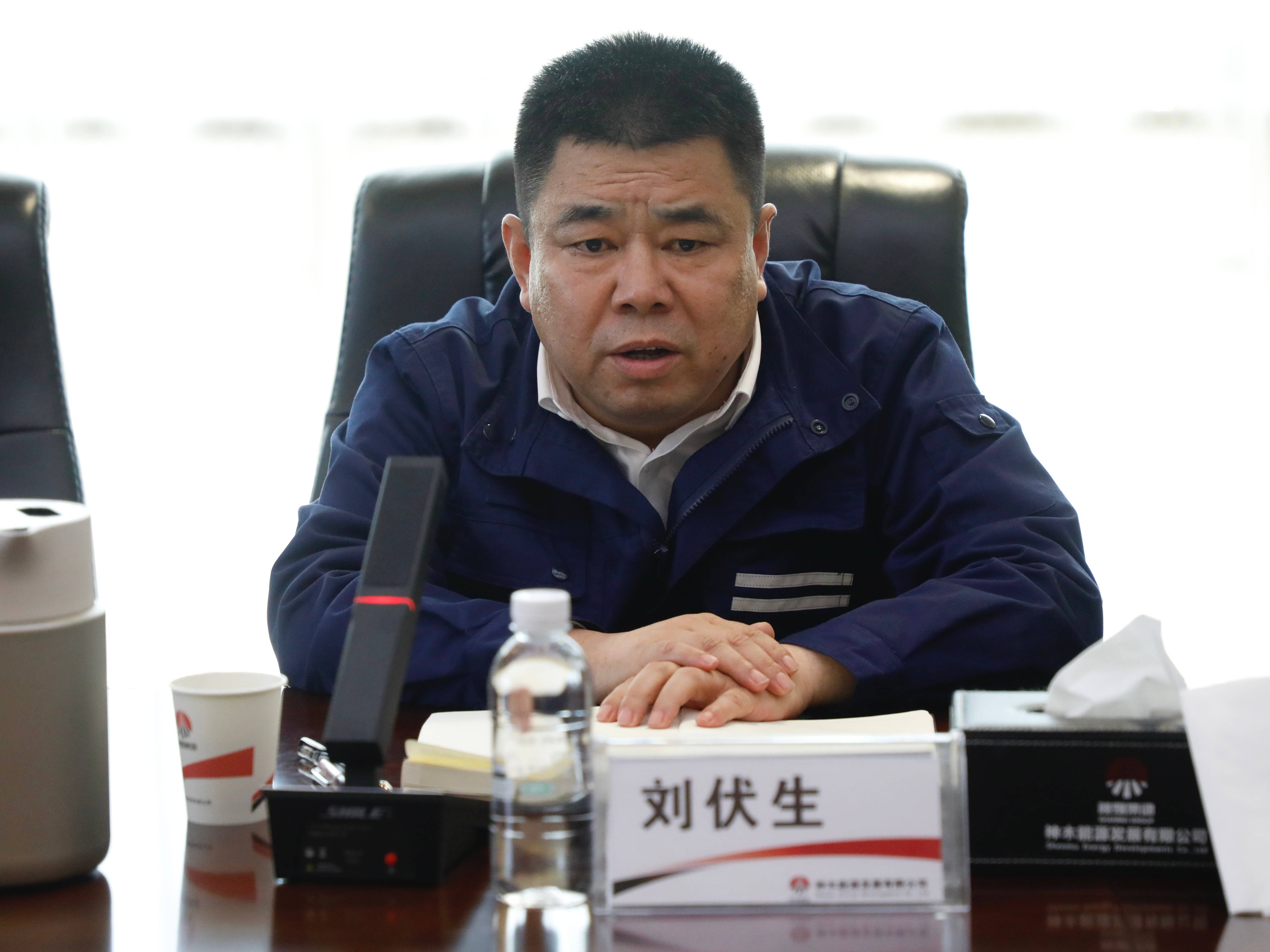 經(jīng)營會(huì)劉總(1)壓縮.jpg