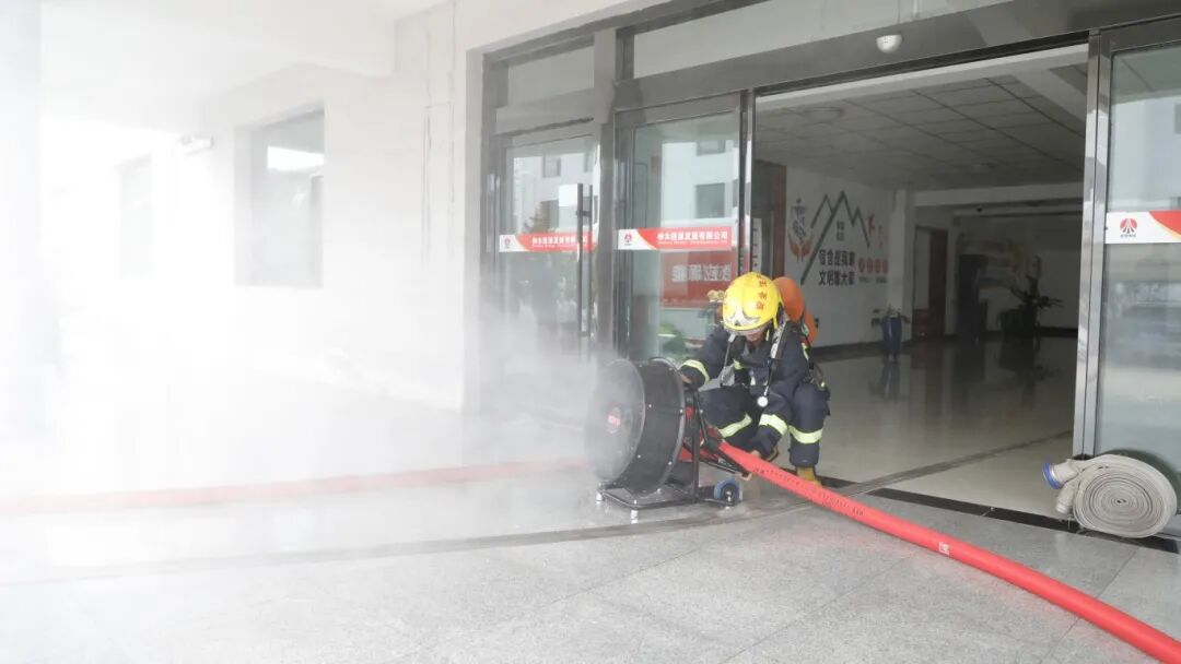 1756688327931250.jpg 640.jpg