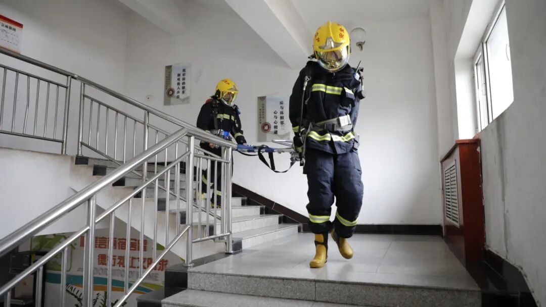 1756688332469950.jpg 640 (1).jpg