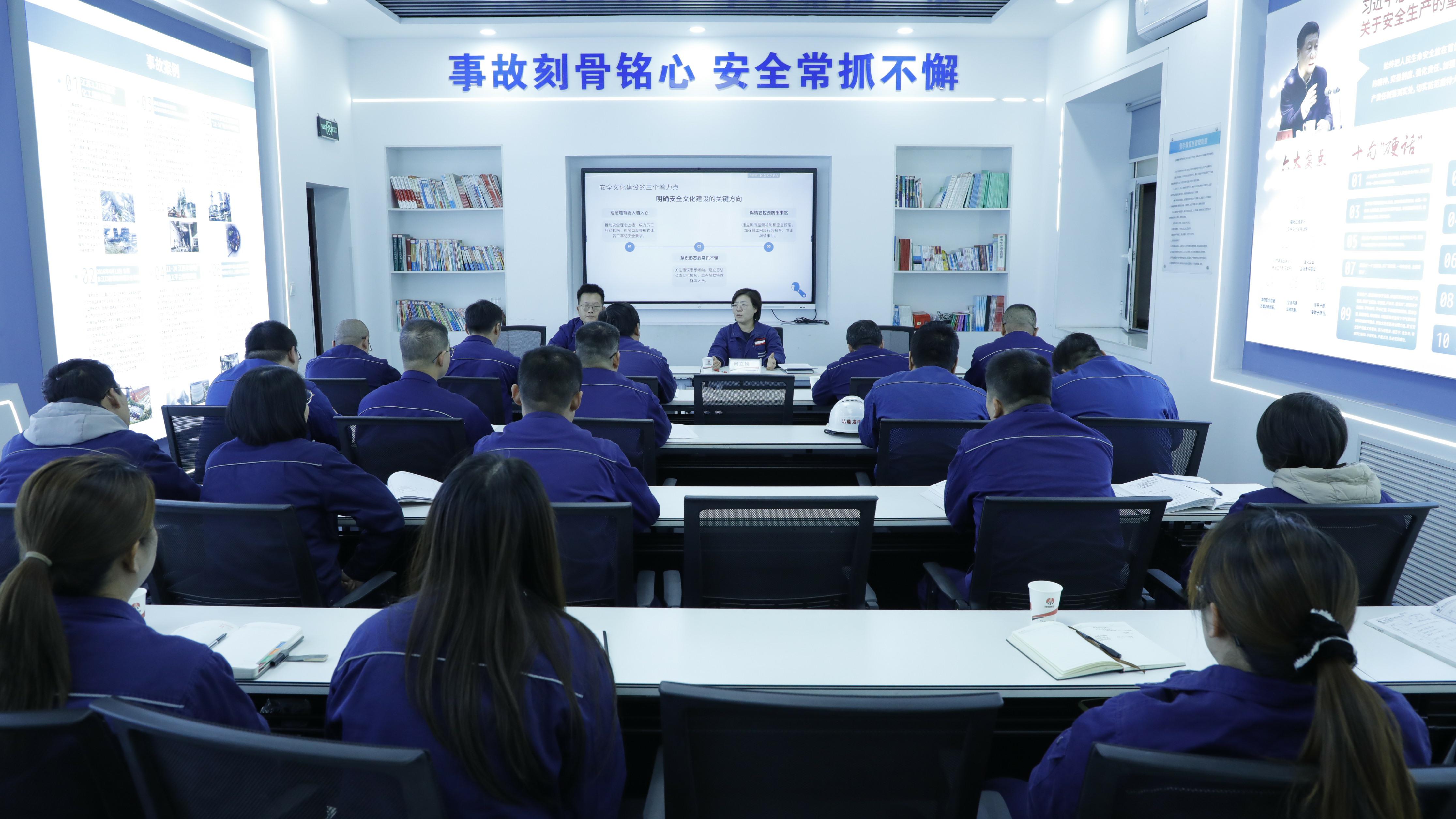 1761783315144888.jpg _27A3163_毒霸看圖.jpg